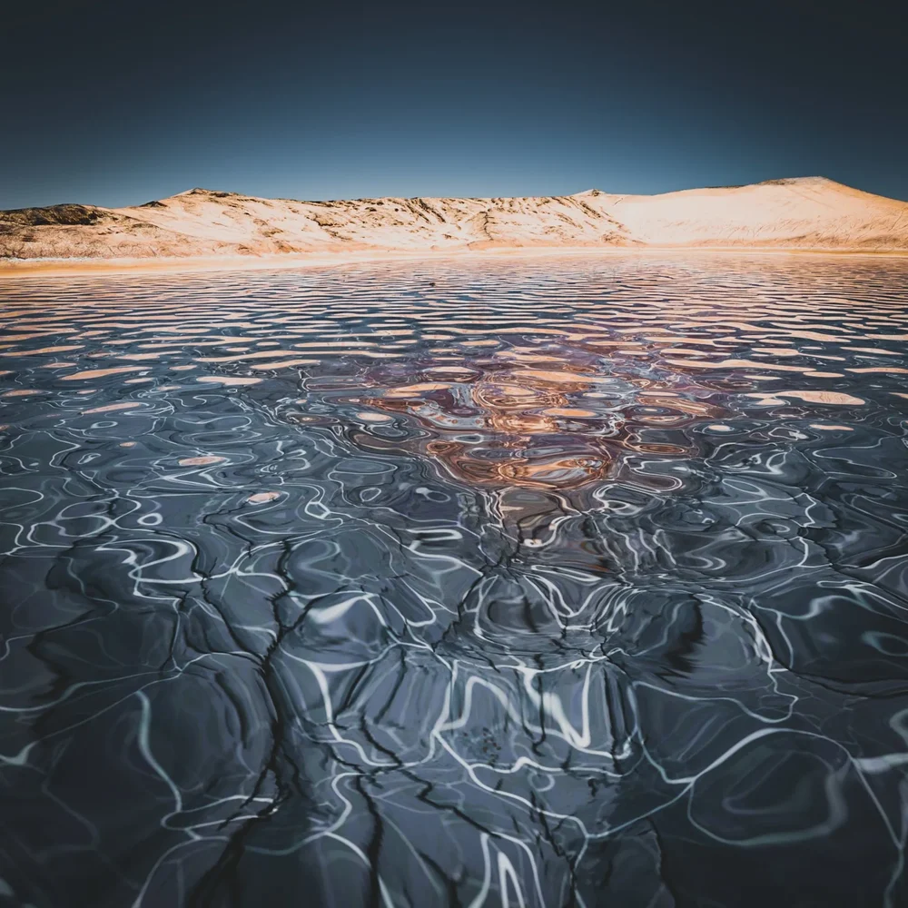 Ridge Desert Lake Terrain With Water Caustics